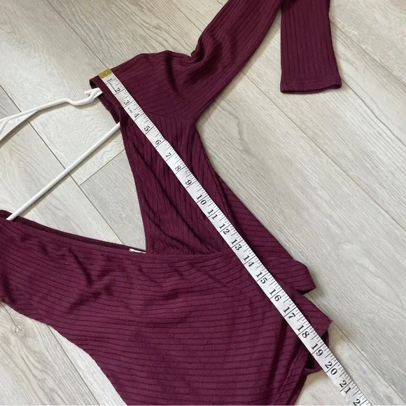 Reformation Knit Top minnie crossover womens Purple prune (medium) party date - Picture 7 of 8